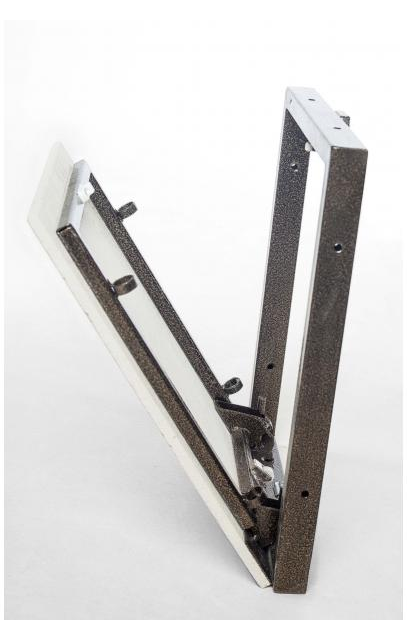 Люк нажимний відкидний Люк нажимний відкидний